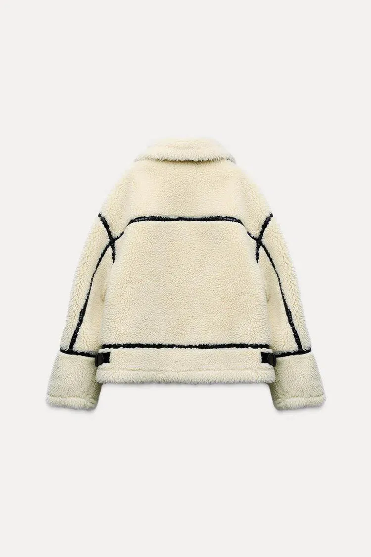 Adriana – Soft plush texture – Teddy coat