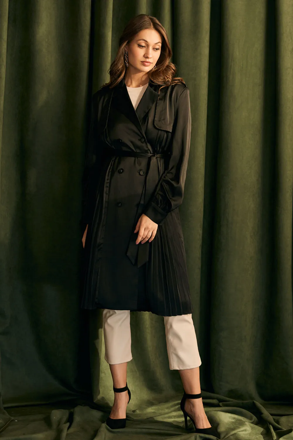 Classic Pleated Trench