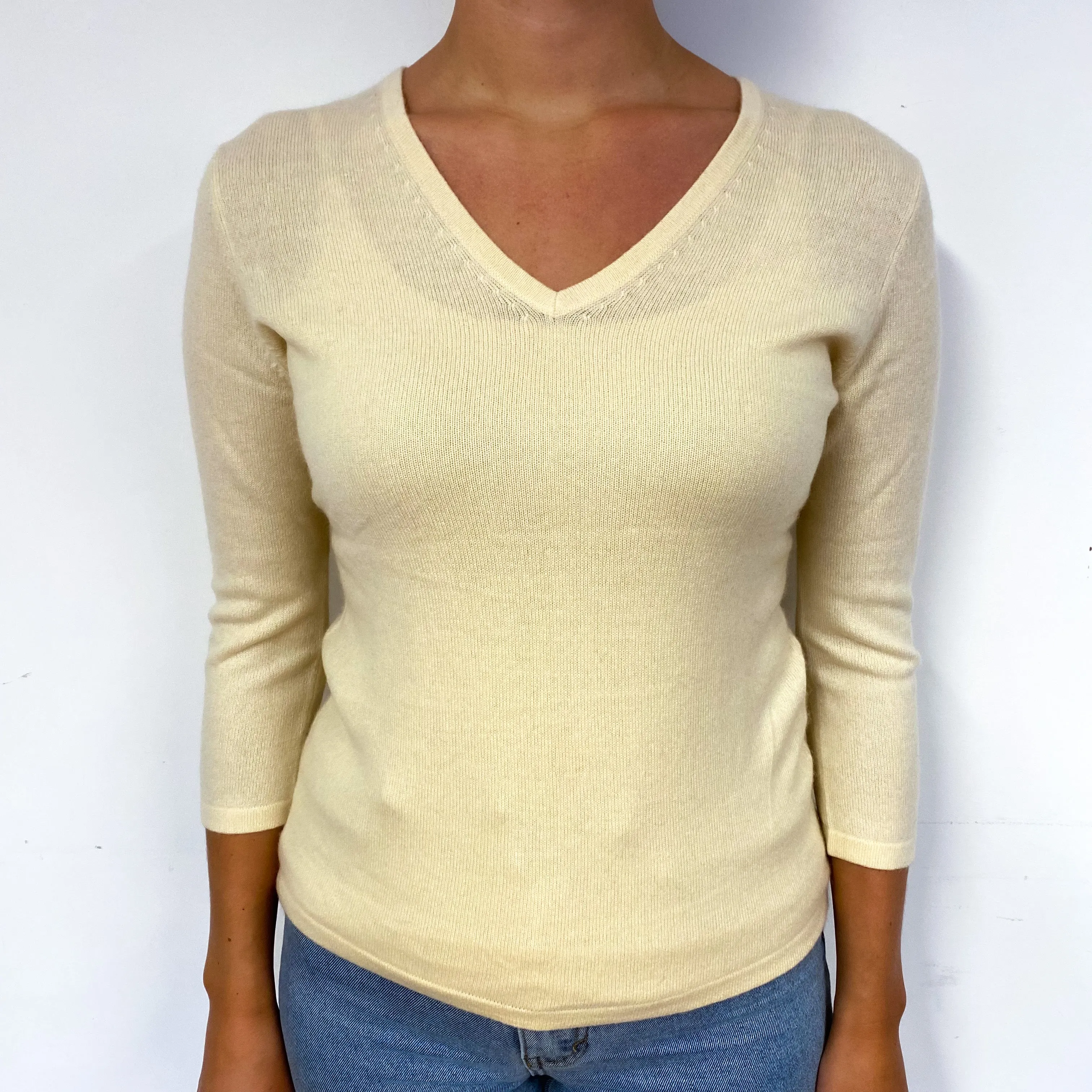 Cream Cashmere 3/4 sleeved V-Neck Jumper Small