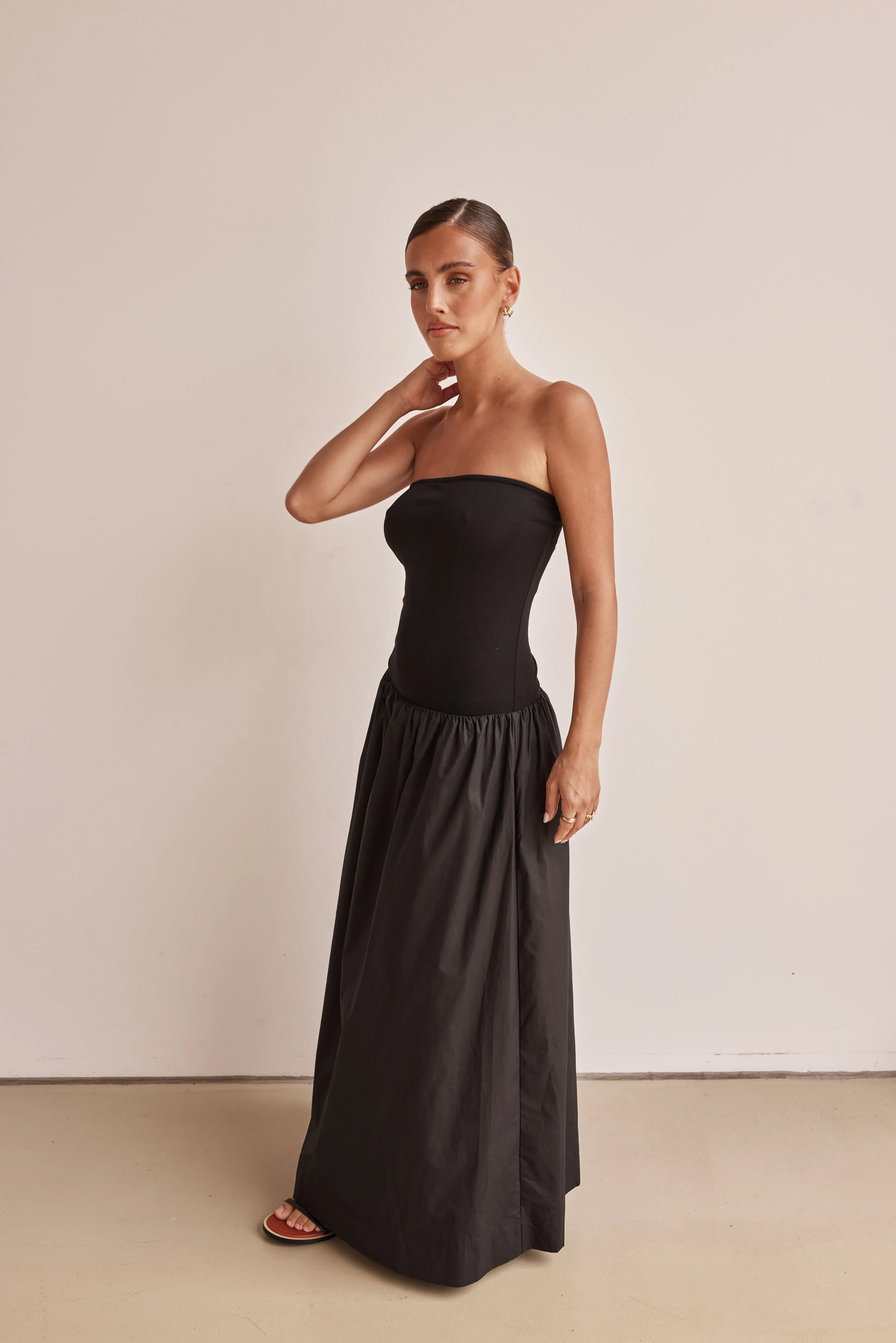 Davina Maxi Dress (Black)