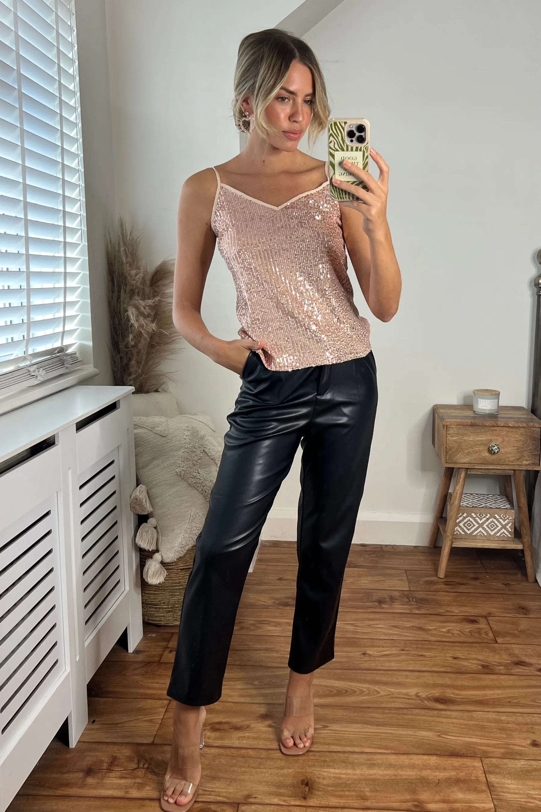 Daya Sequin V Neck Top / Gold