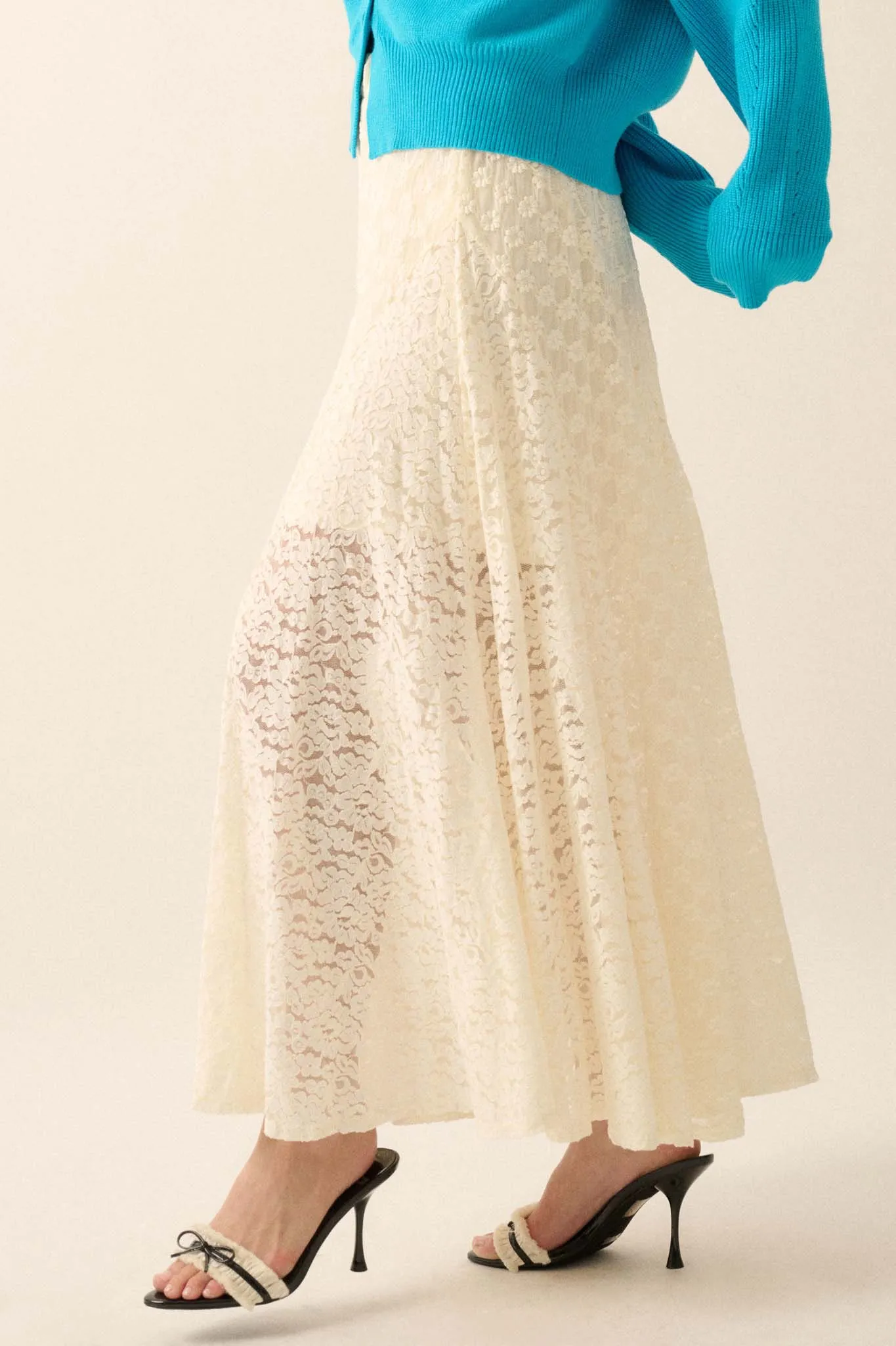 Delicate Beauty Floral Lace Paneled Maxi Skirt