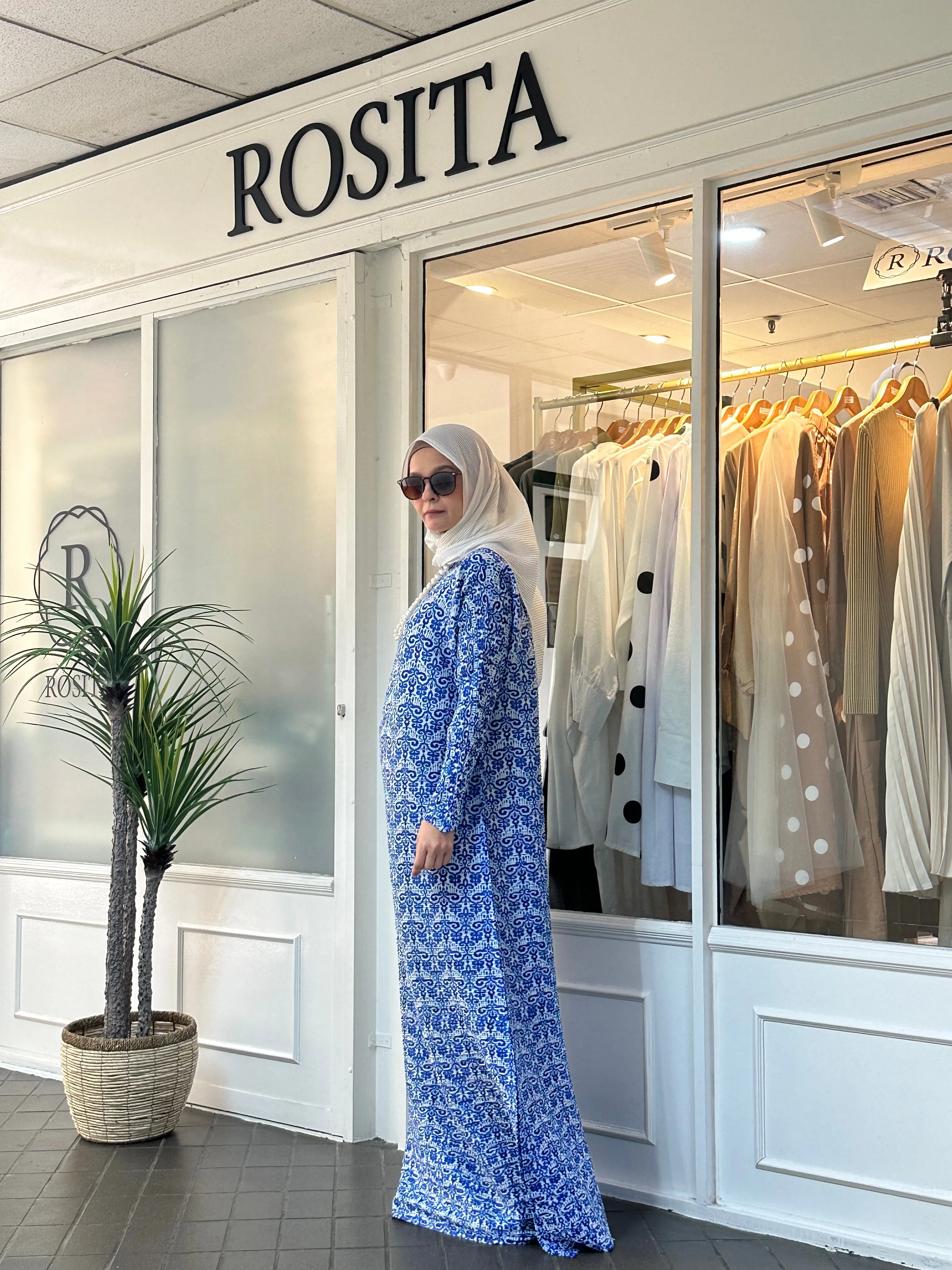 Lady Dewi Pleated Jubah in Blue