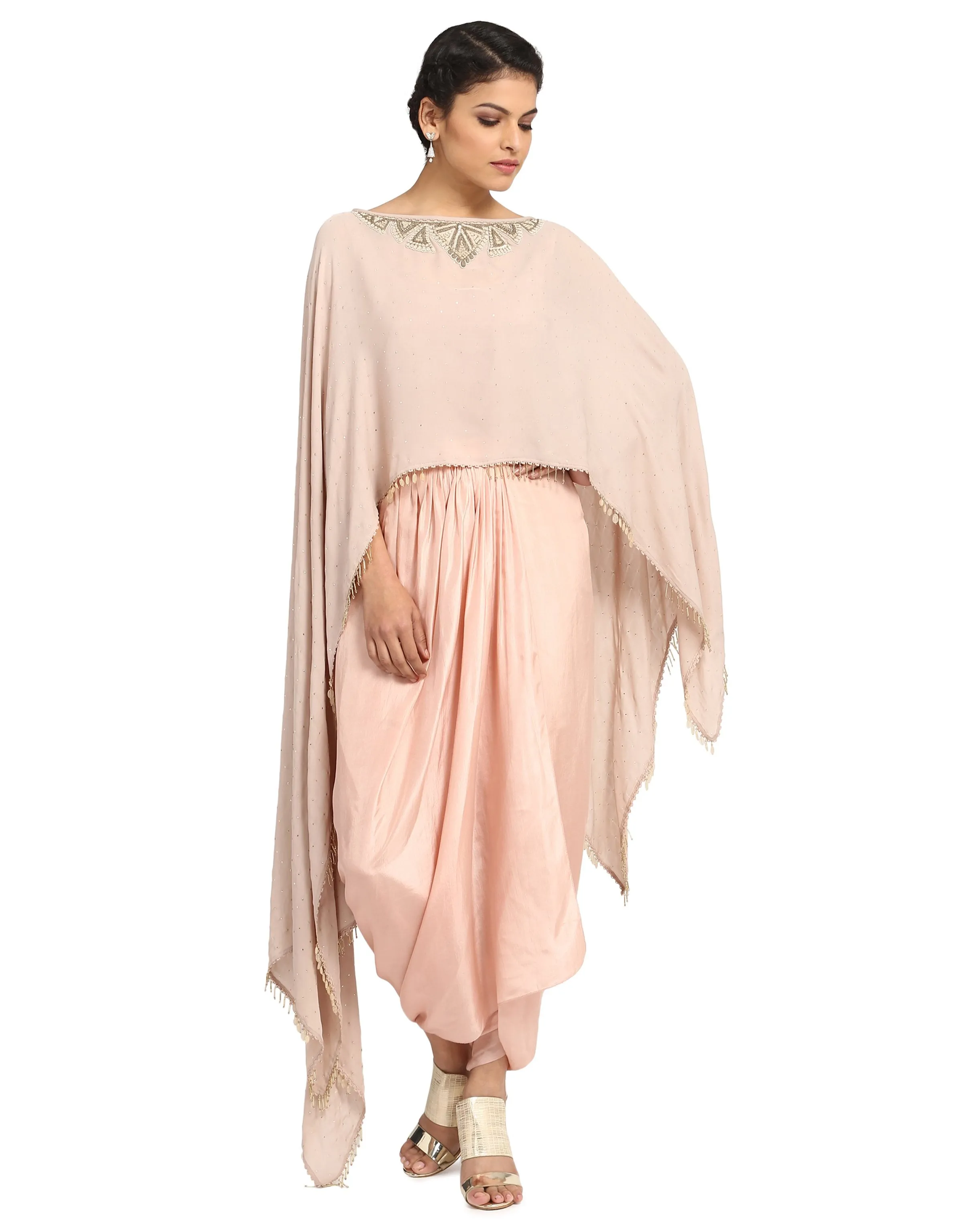 Mukaish Embroidered Cape- Peach