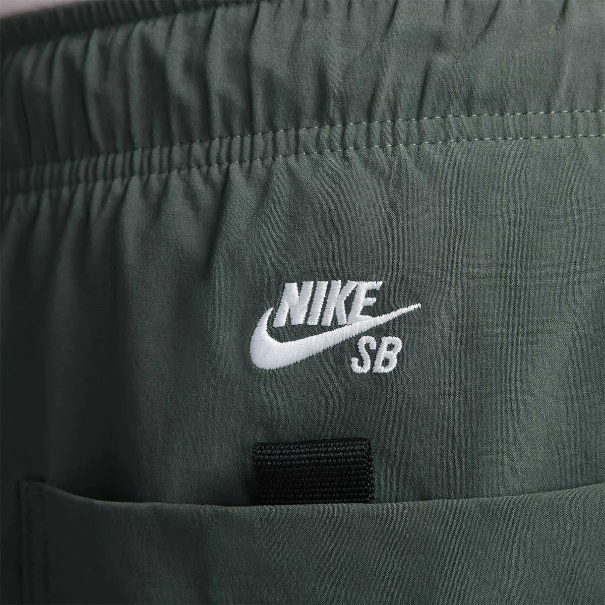 Nike SB - Dry Fit Kearny Cargo Pants Vintage Green