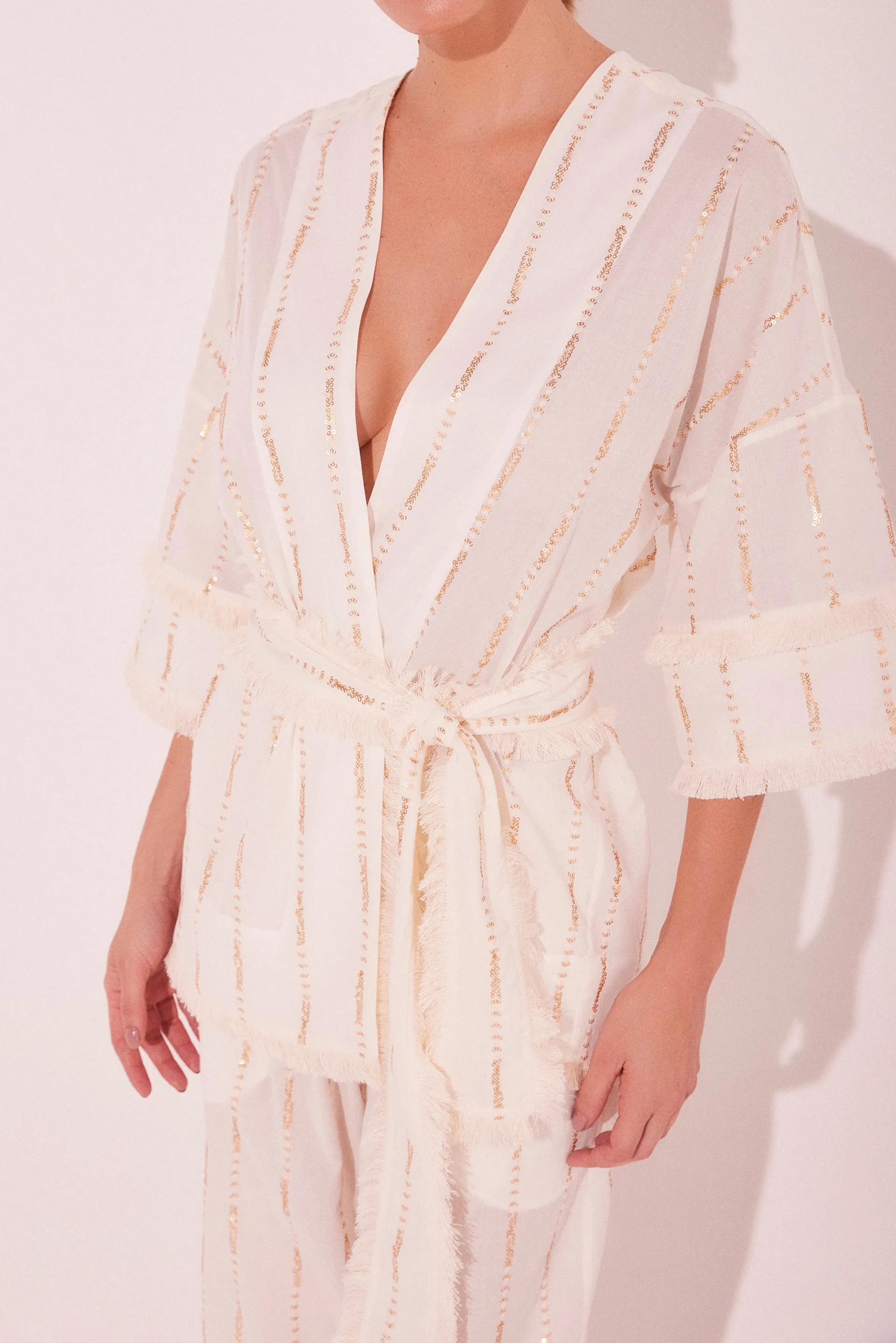 Off White Lightness With Fringes Short Kimono Cape E5517A2216